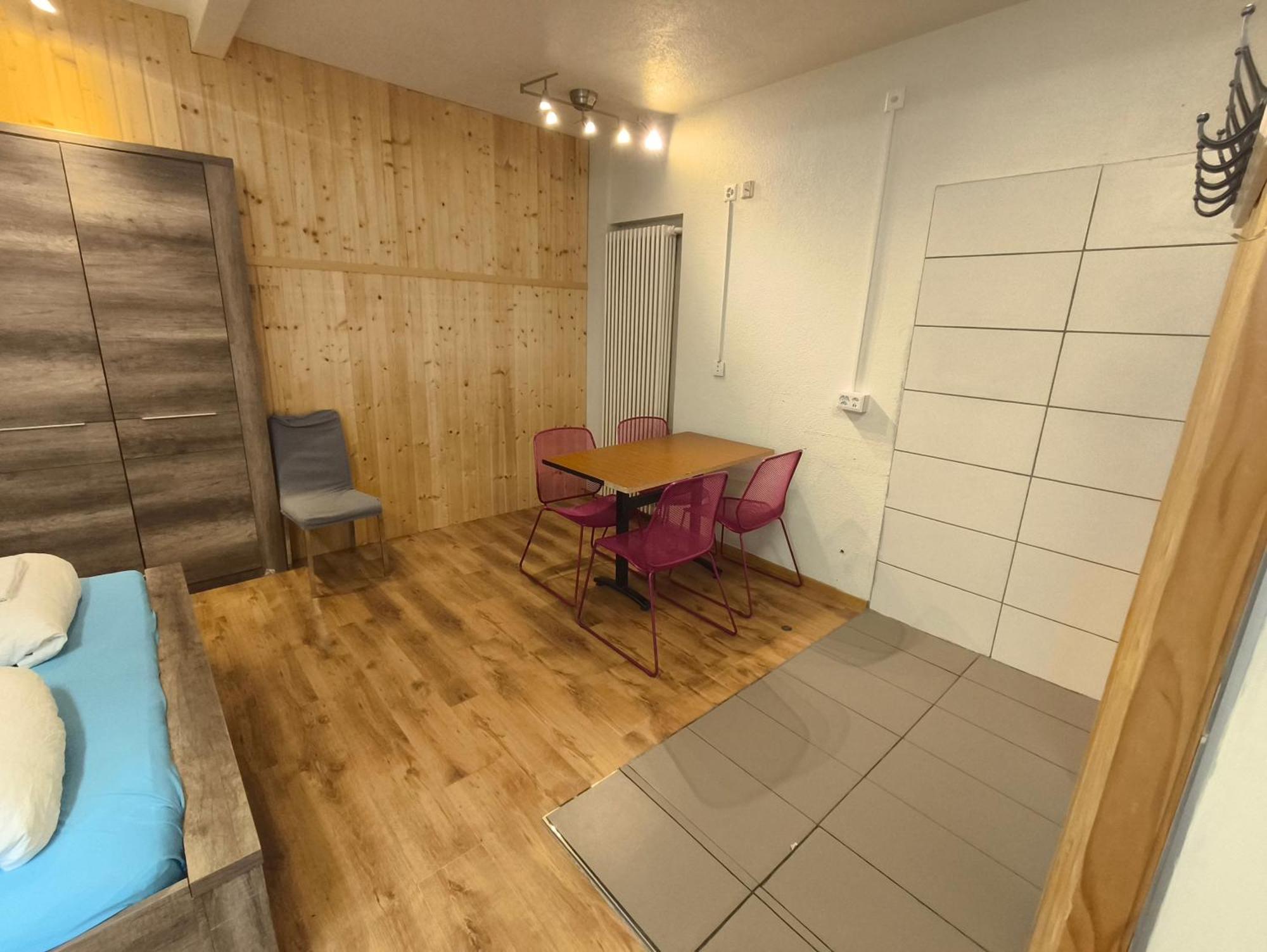 インターラーケン リンダ イン ロッジ 部屋 写真